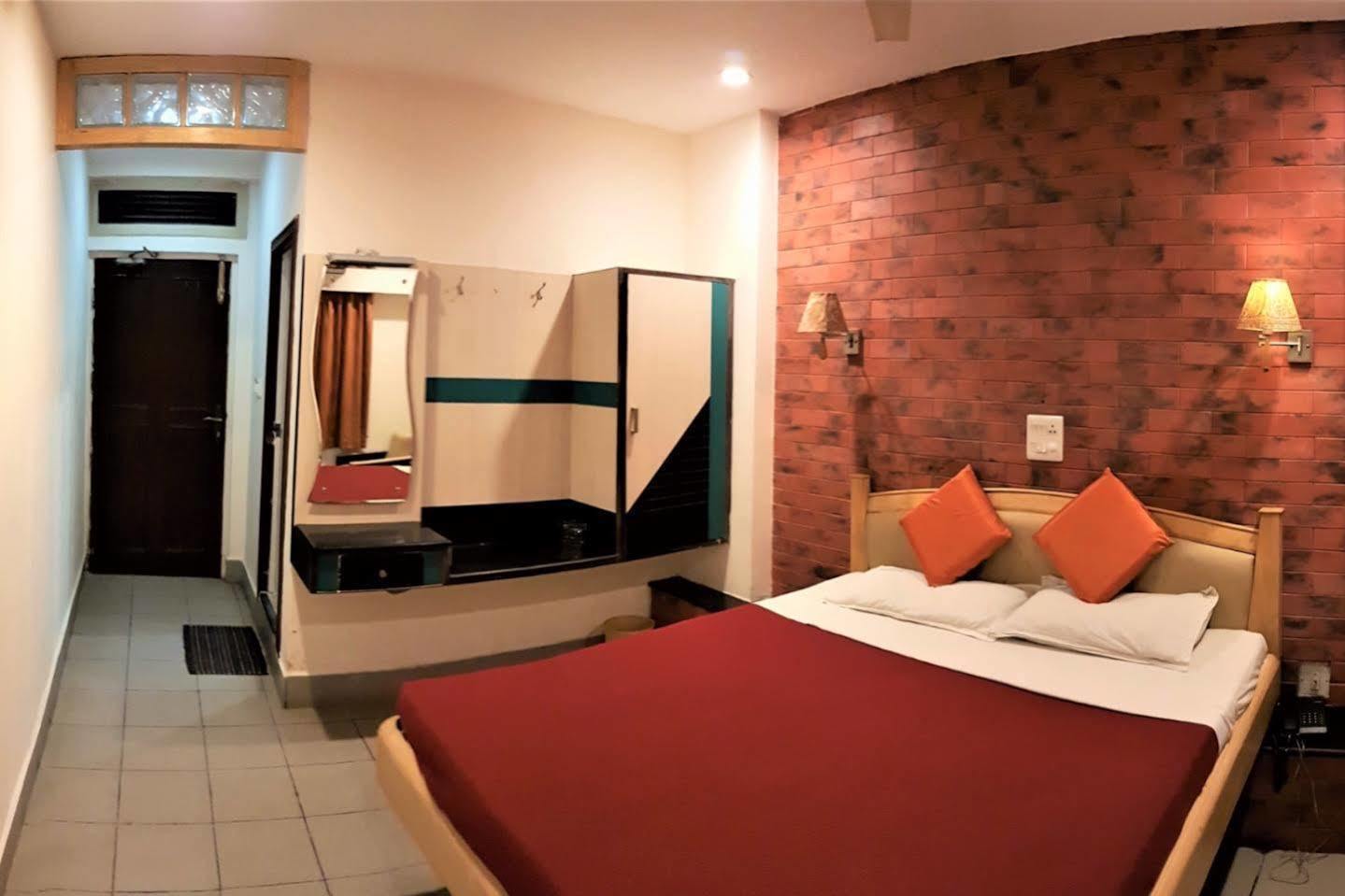 Fabhotel Kinnera Comforts Railway Station Visakhapatnam Exterior foto