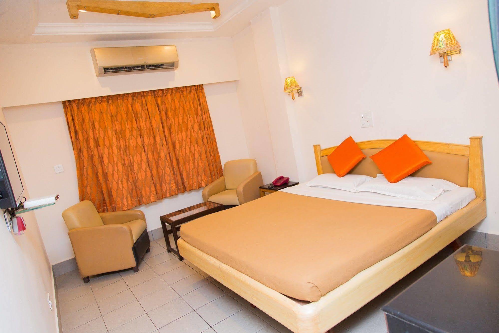 Fabhotel Kinnera Comforts Railway Station Visakhapatnam Exterior foto